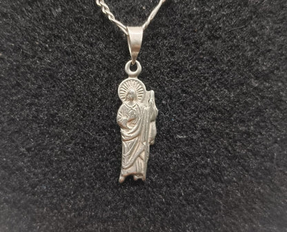 Cadena con dije PLATA 925 peso 3.8gr, usado