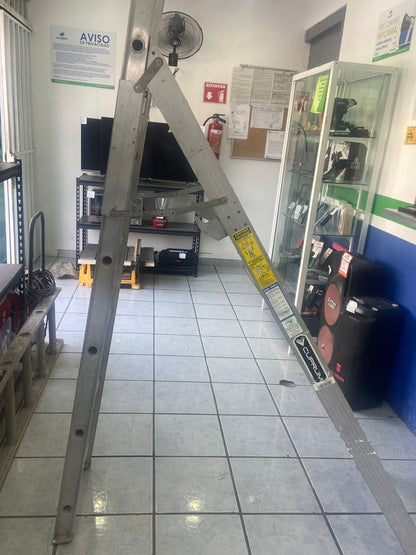 🪜✨ ¡Escalera Convertible Cuprum en excelente estado! ✨🪜