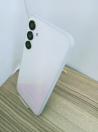 📱 Samsung Galaxy A15 – 128GB / 4GB RAM