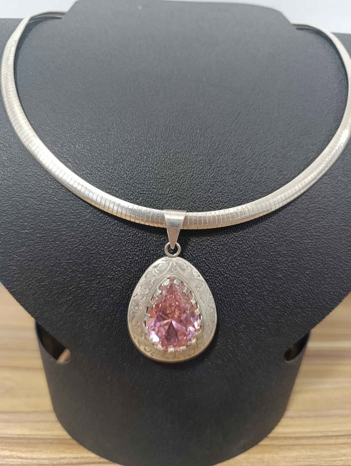 PLATA DIJE ROSA Y CADENA 38 Gramos