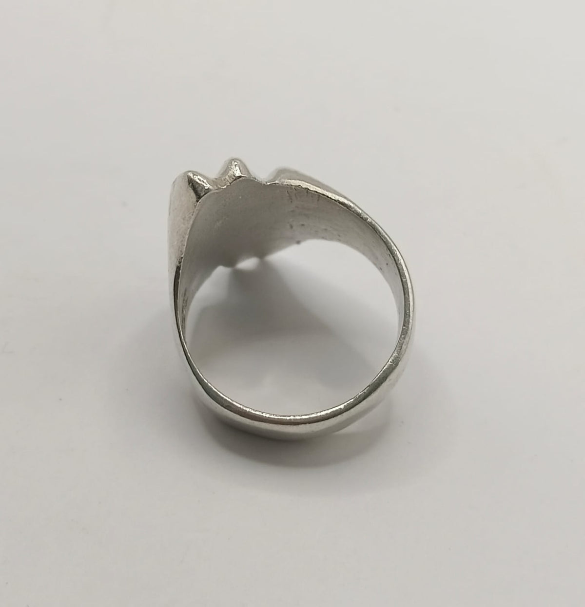 Anillo con diseño PLATA 925 peso 10.5gr