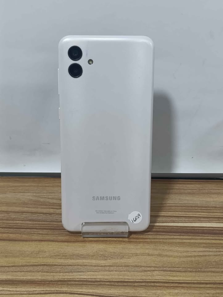 Celular Galaxy A04 32 GB 3 Ram Libre USADO