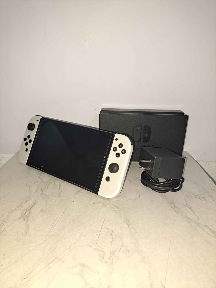 Nintendo Switch OLED 🎮✨