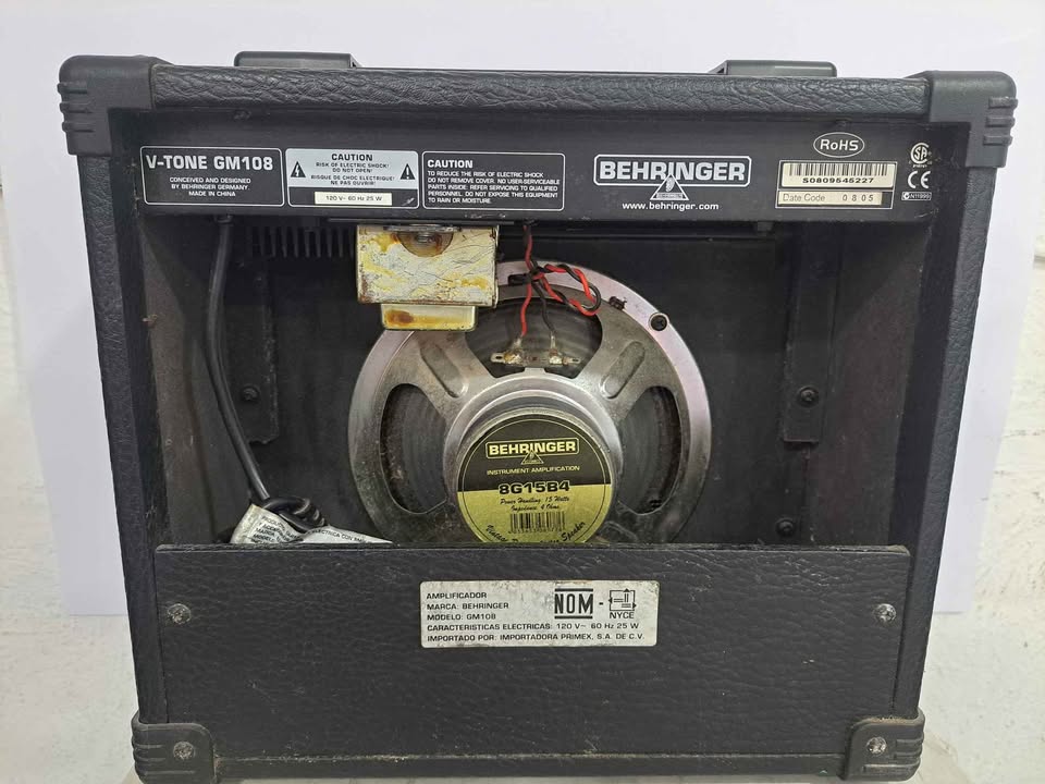 Amplificador Behringer GM-108 🎸🔊