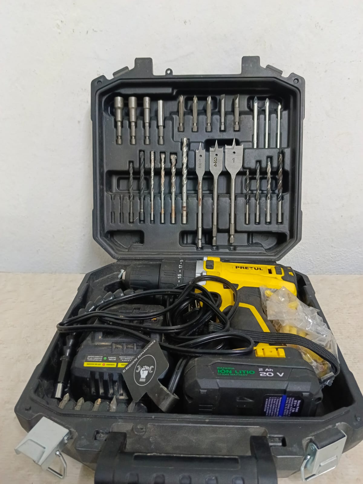 Kit de taladro Pretul roti-20p2 en maletin con brocas, usado