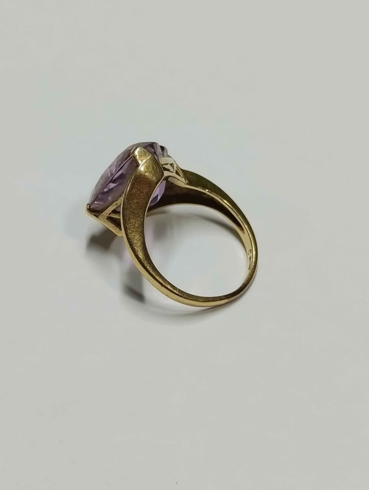 Oro Anillo Corazón 14K 3.6g USADO