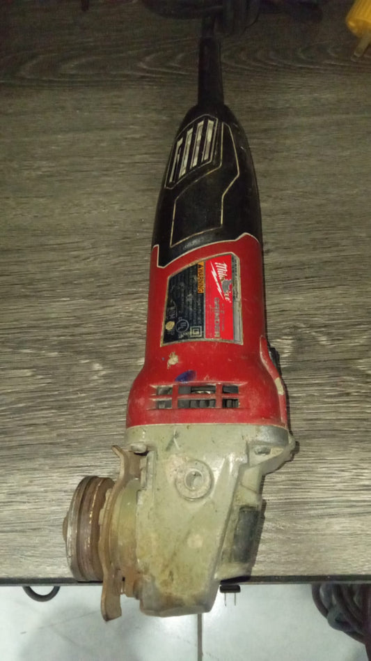 🔧 MILWAUKEE ESMERILADORA 6130-33
