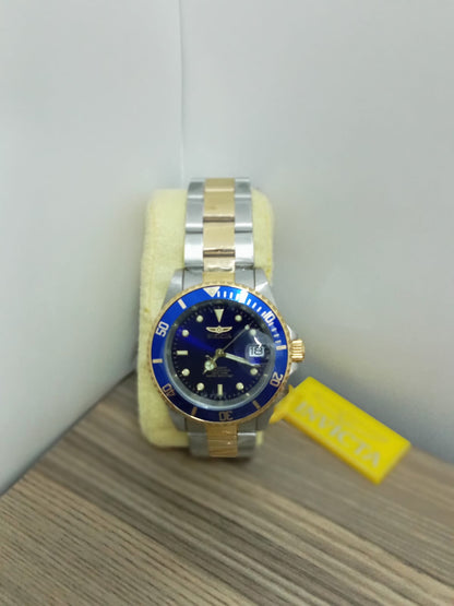 reloj invicta en caja