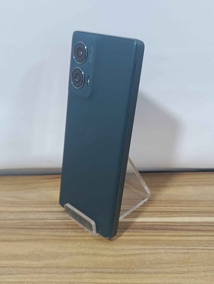 Celular Moto Edge 50 Fusión 256 GB 8 Ram Libre SEMINUEVO