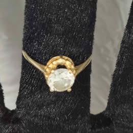 Anillo tipo compromiso 10k p 2gr