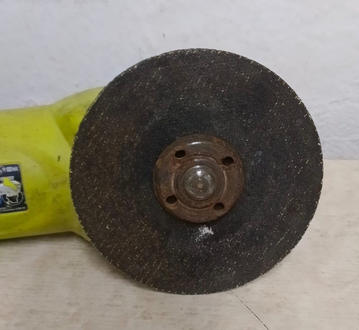 Esmeril RYOBI ag4031g