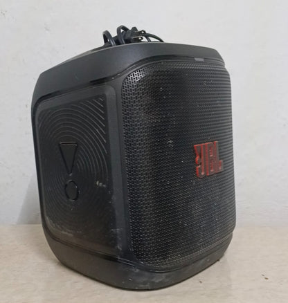 Bocina JBL partybox, usada