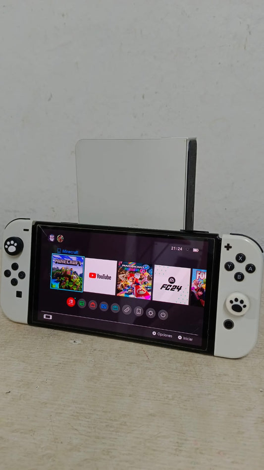 CONSOLA DE VIDEOJUEGOS ( INTENDO SWITCH ) CON ESTUCHE 3 JUEGOS FISICOS Y SU BLOCK