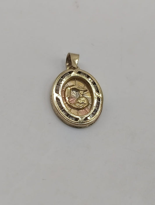 Dije de ORO 10k peso .9gr, usado