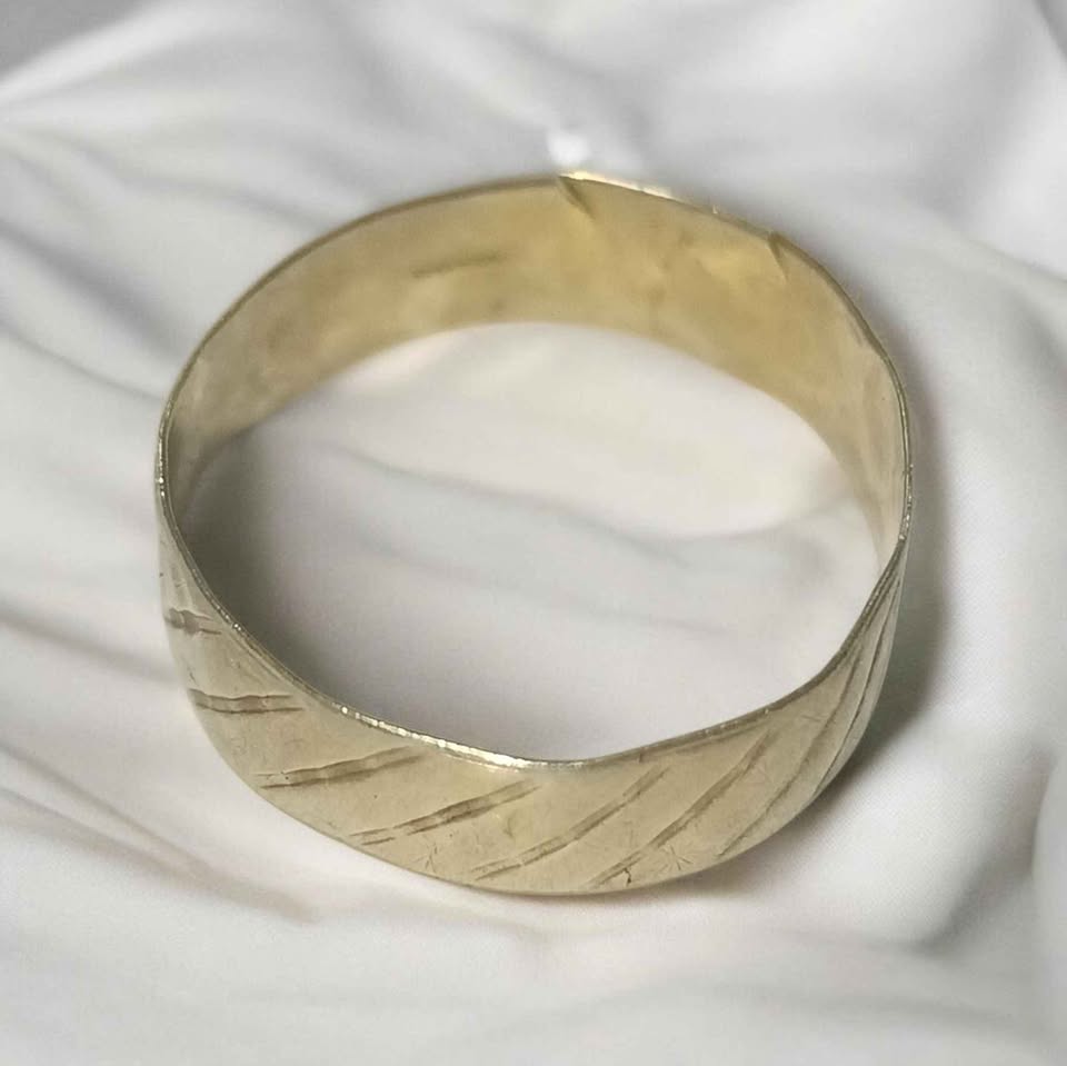 Oro anillo 10k 1.7g