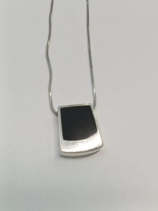 dije de plata - diseño cuadro con sintetico negro