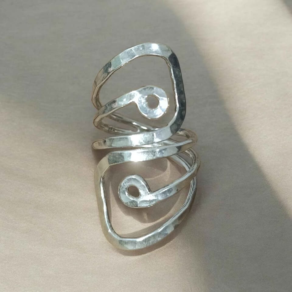 Plata anillo entrelazado ondas grandes .925 8.3g