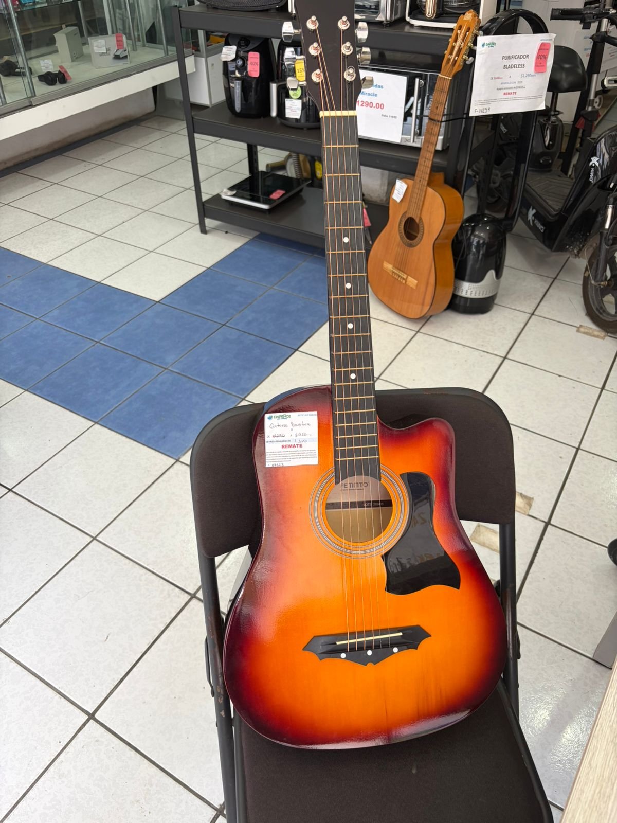 GUITARRA ACUSTICA FEMMTO
