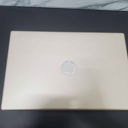 LAPTOP HP  475 GB DE ALMACENAMIENTO Y 8 GB DE MEMORIA RAM CON CARGADOR