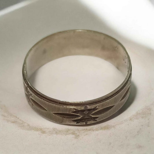 Oro anillo 10k 3.4g