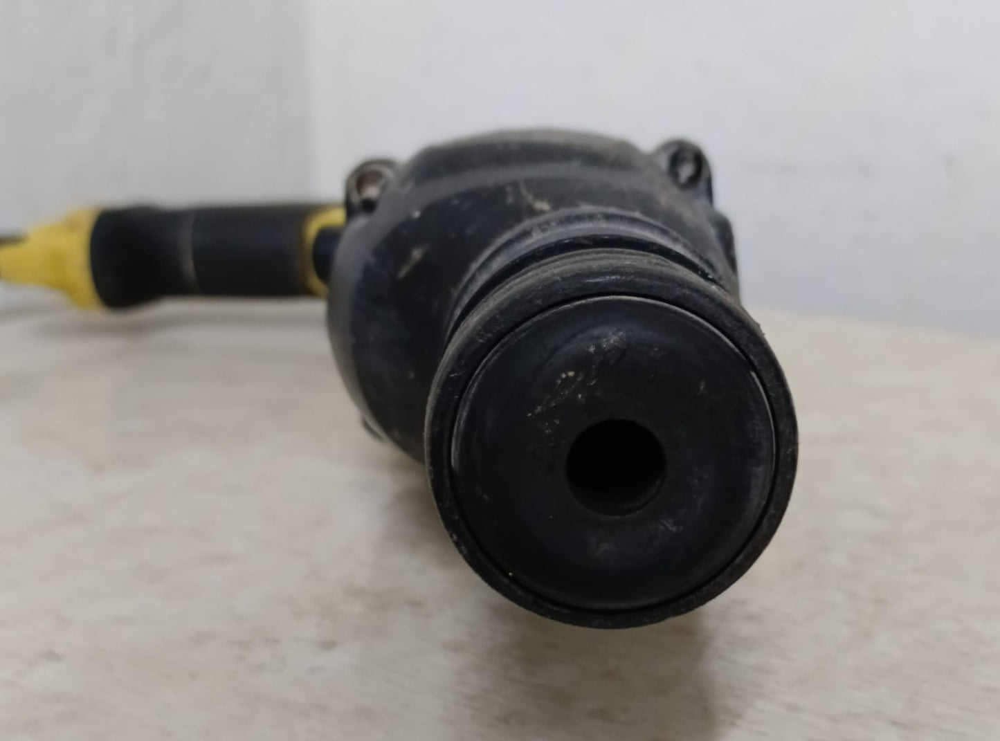Taladro Rotomartillo Dewalt 3 revoluciones, usado