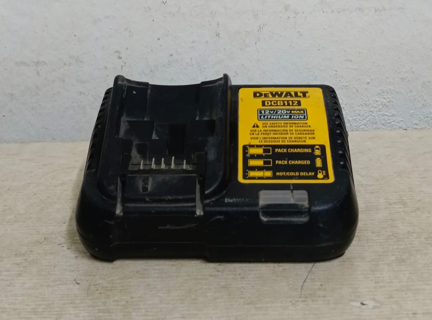 Kit De Taladros Dewalt DCD785 - USADO