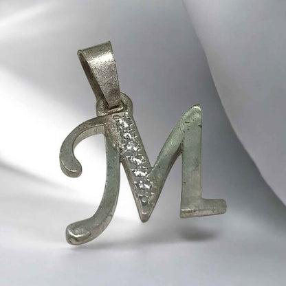 Plata Dije letra m .925 1.6g