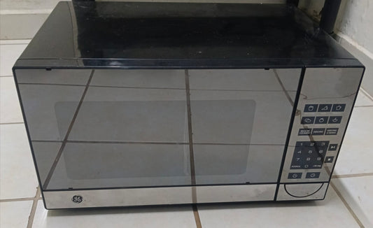 Horno de Microondas General Electric, usado