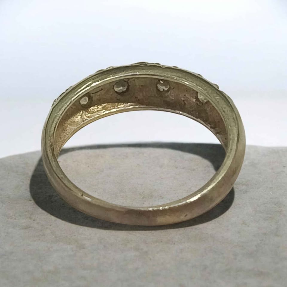Oro anillo 10k 2.4g