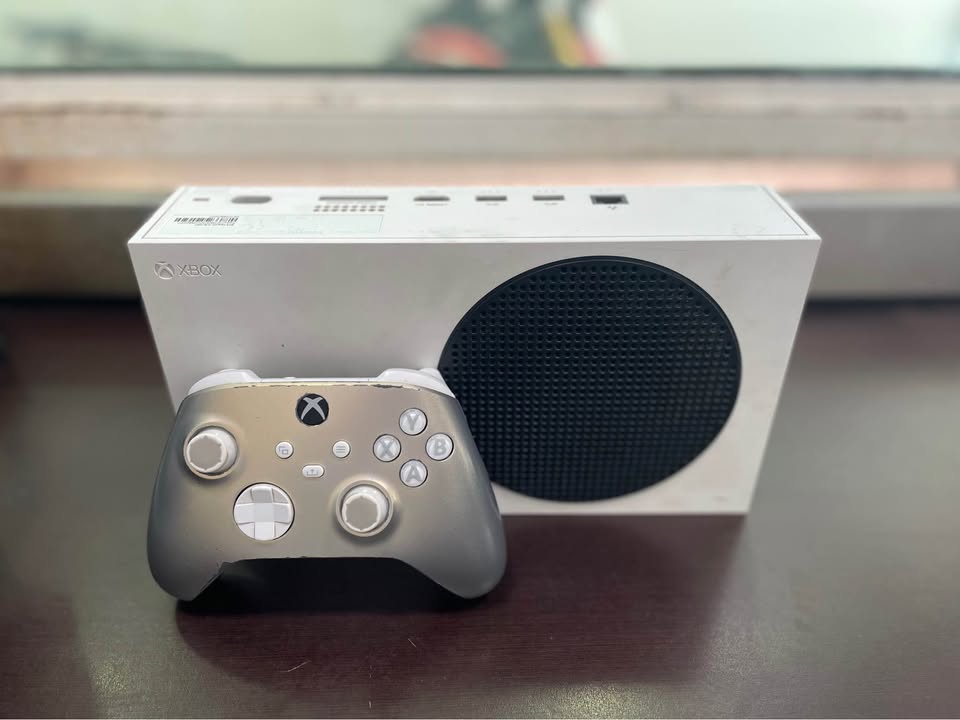 Xbox Series S 512GB con 1 Control-Usado