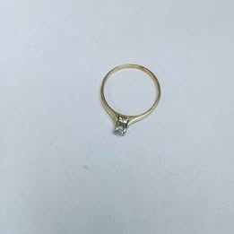 Anillo de oro solitario 10k talla7