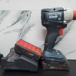 ⚙ TALADRO DE IMPACTO BOSCH CON CARGADOR Y 2 BATERIAS 🔩
