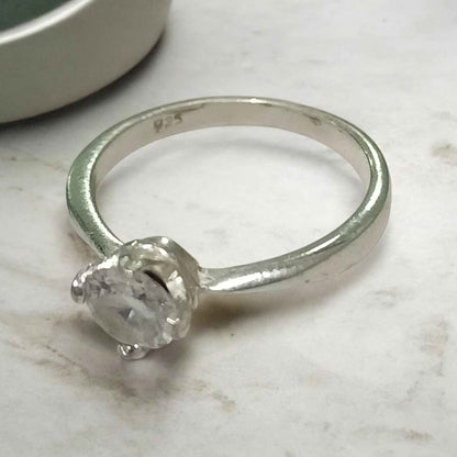 Plata anillo piedra cuadrada .925 2.1g