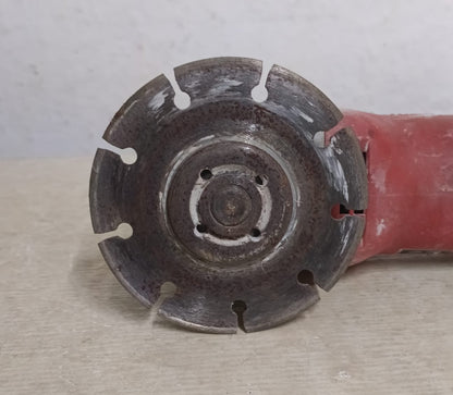 Esmeril MILWAUKEE 6133-20, usado