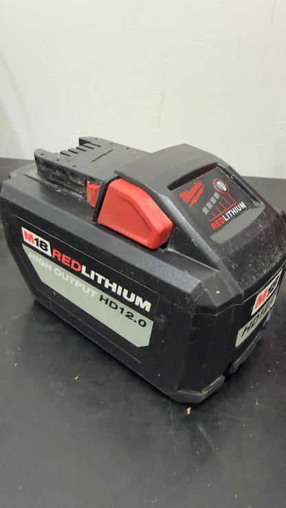 SIERRA CIRCULAR MILWAUKEE INALAMBRICO CON BATERIA (SIN CARGADOR)