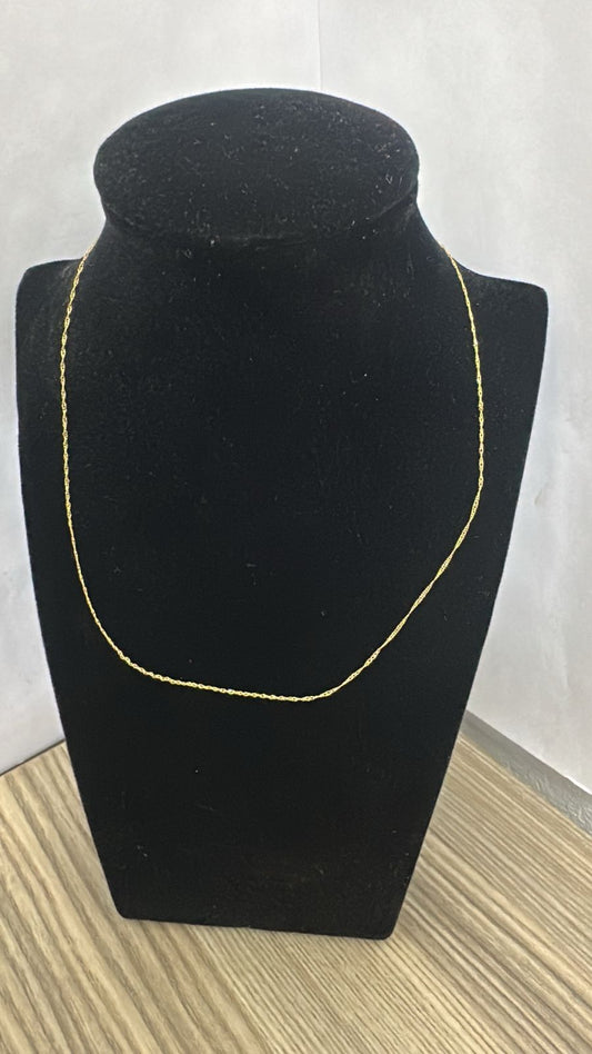 Cadena de oro delgada 20cm largo 0.4gr 10k