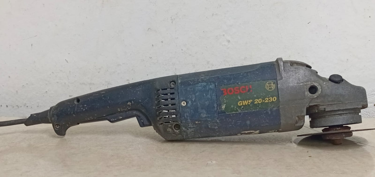 Esmeriladora BOSCH gws-20-230, usado