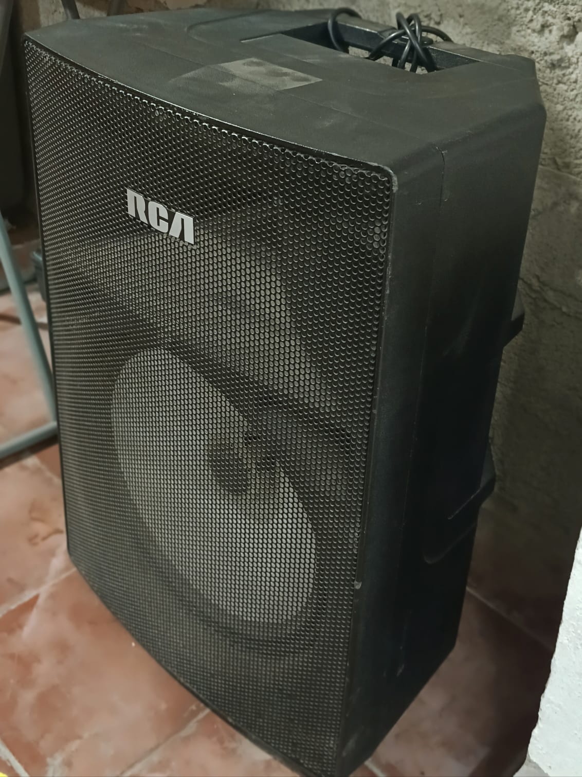 Bocina RCA amplificada