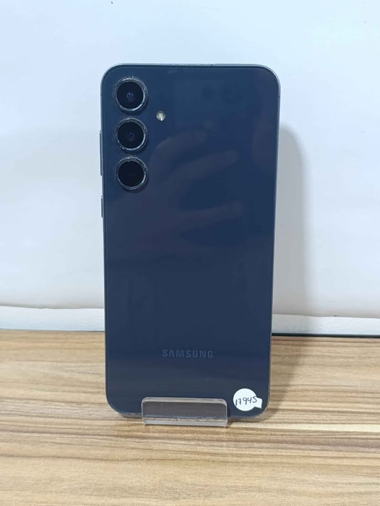 📱 Celular Samsung Galaxy A55 USADO