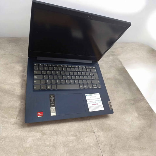 Laptop Lenovo 8 ram rysen 5 SSD con cargador
