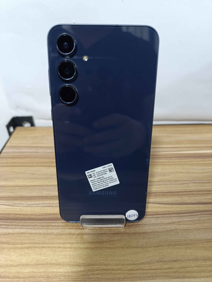 CELULAR SAMSUNG A55 LIBRE 128 GB 8 RAM LIBRE