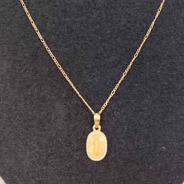 Cadena con dije de virgen 10k p 2.2gr