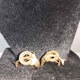 Aretes de delfin con sintéticos 8k 0 5gr