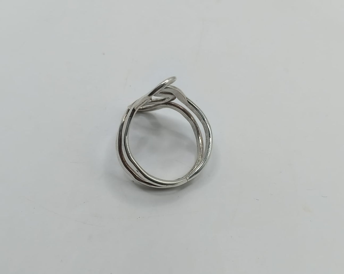 Anillo con diseño PLATA 925 peso 6.2gr