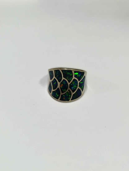 ANILLO CON DETALLES VERDES .925 6.5g