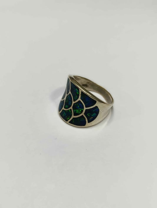 ANILLO CON DETALLES VERDES .925 6.5g