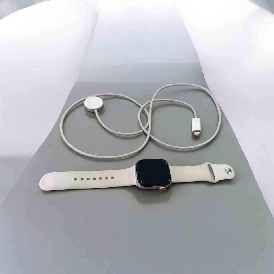 Reloj Apple series 10 42mm con cargador