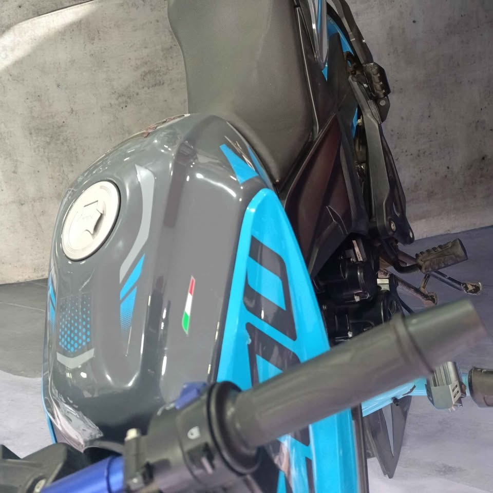 Motocicleta Italika 200z 2025 6900km