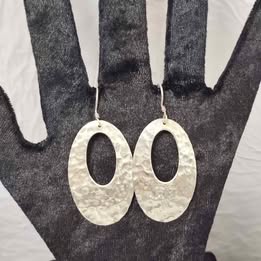 Aretes de plata ovalados