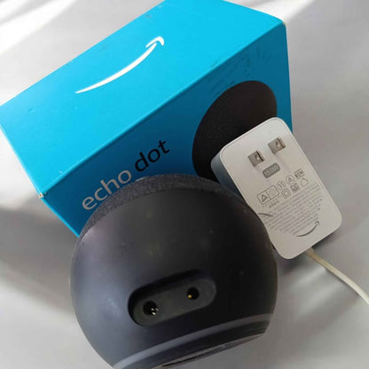 Bocina Alexa echo dot con cargador